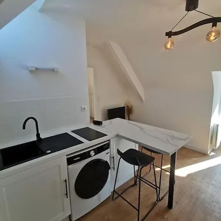 Apartment Le De Lourmel De 30m2 Au Calme *